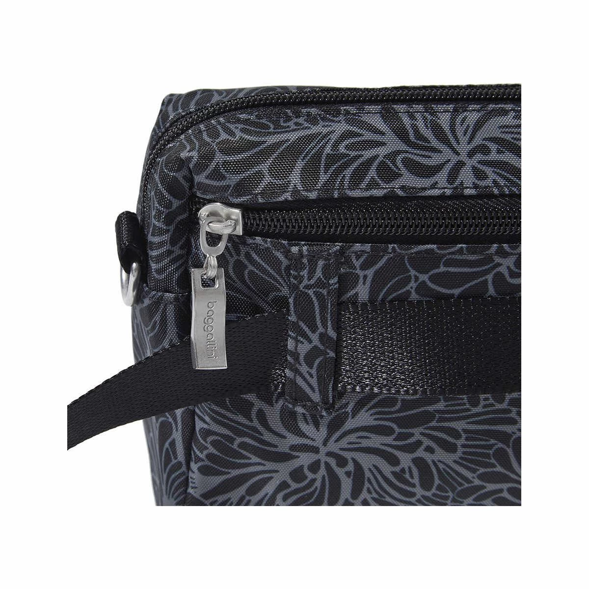 2- In- 1 Convertible Belt Bag 17 2- In- 1 Convertible Belt Bag - Image 15